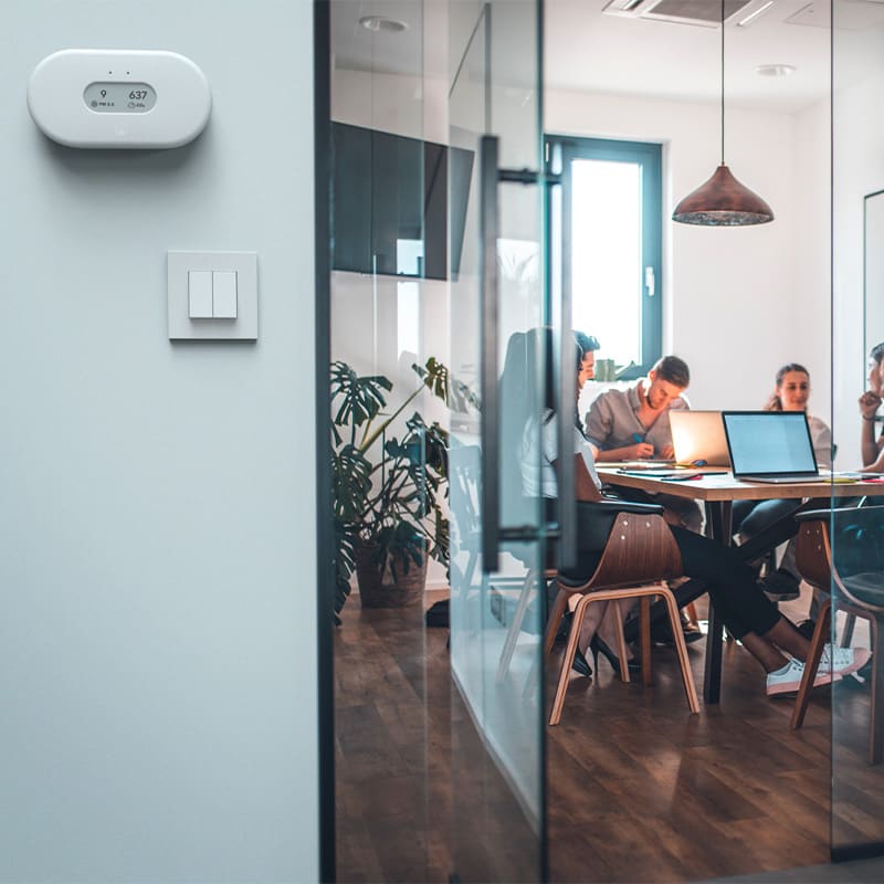 Space Pro: Smart CO2, VOC, Temperature, Humidity Monitor for Commercial Buildings